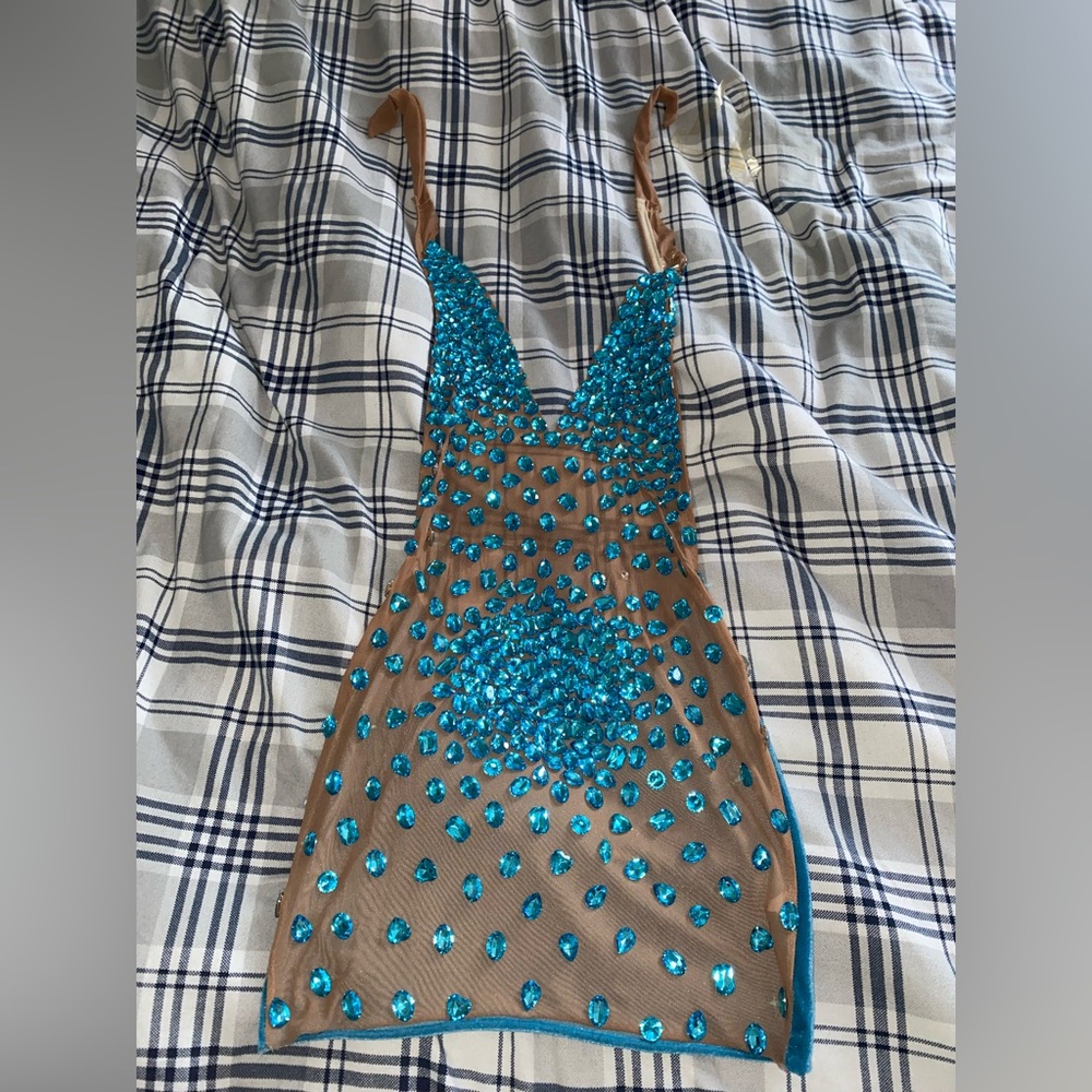 This hand made dress, is perfect for an especial event.